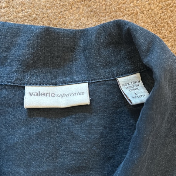 Vintage Black linen button up shirt - Picture 2 of 4